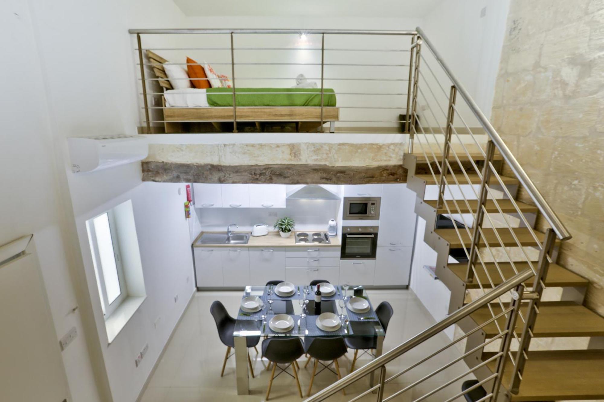Exquisite 3-Bedroom Duplex Penthouse With Jacuzzi In Valletta Centre Luaran gambar